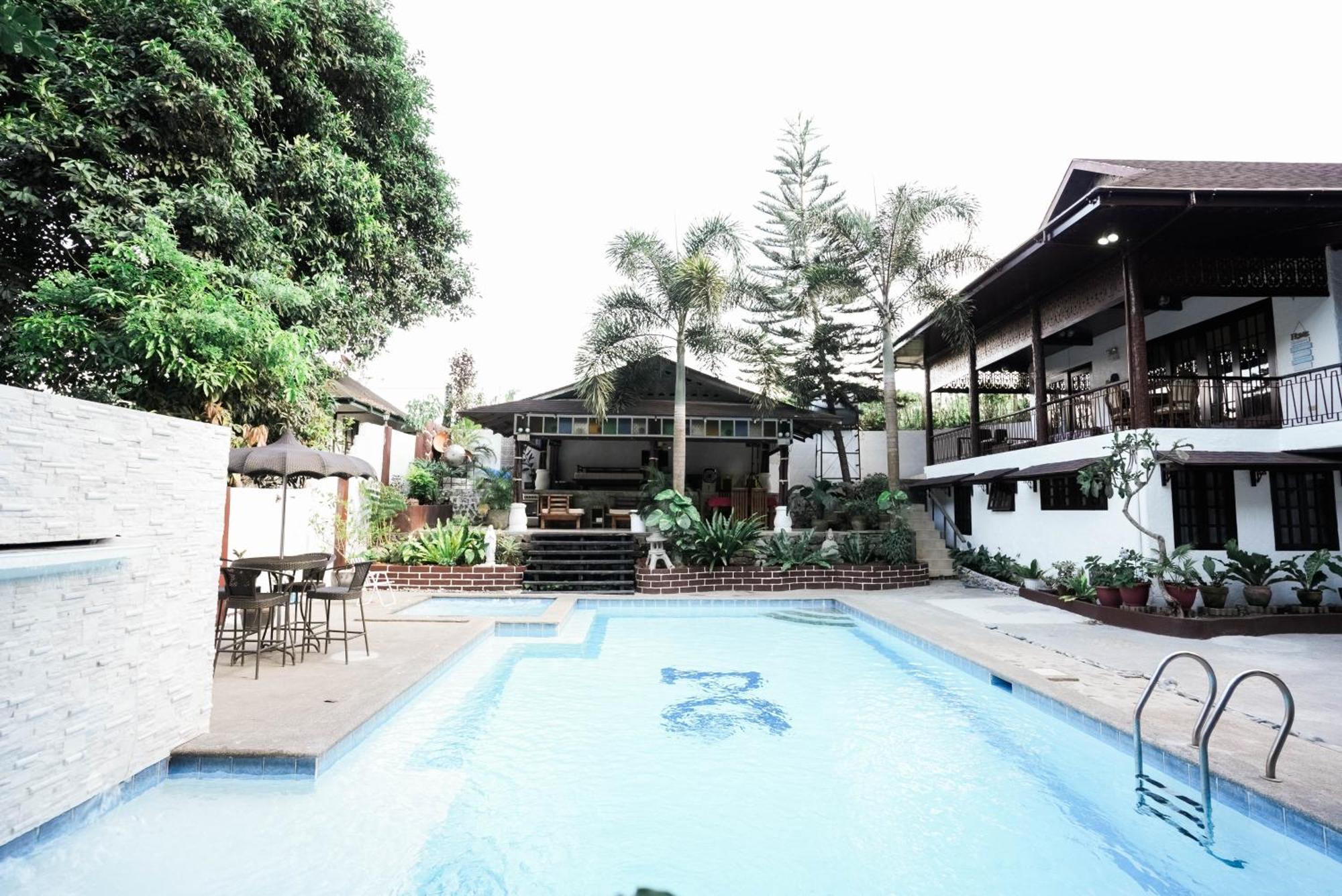 Casa De Celestina Private Resort Silang Extérieur photo